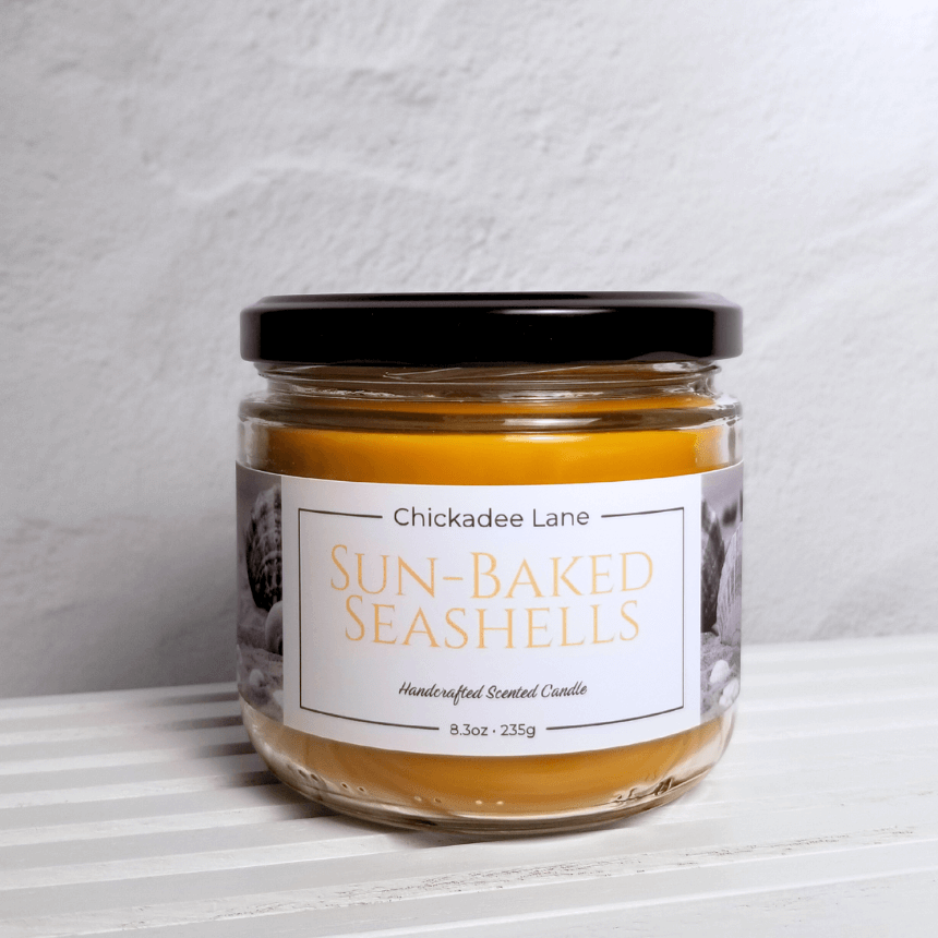 Product photo for Sun-Baked Seashells candle.