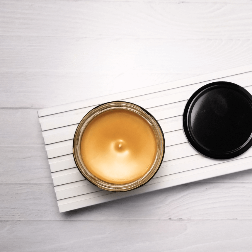 Top-down view of the Sun-Baked Seashells candle.